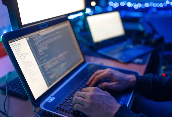 Ein Schichtenmodell, das mitwächst: Controller, Service, Repository, DTO