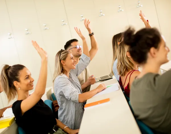 Firmenkunden im Weiterbildungsgeschäft: eine Anmeldung für das ganze Team
